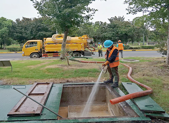 海勃湾化油池清理